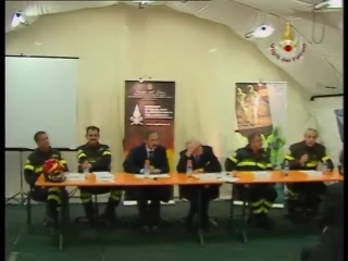 19/11/2009: Conferenza stampa nel campo base di Monticchio