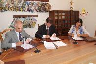 Firma per l'attivazione del presidio acquatico di Senigallia