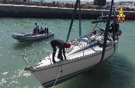 Ancona, recupero natante nel porto di Senigallia
