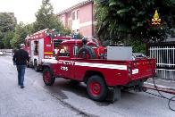 Ascoli Piceno, incendio in un'autorimessa