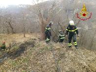 Ascoli Piceno, incendio sterpaglie a Spelonga di Arquata del Tronto
