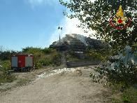 Benevento, violento incendio in un deposito di ecoballe a Fragneto Monforte