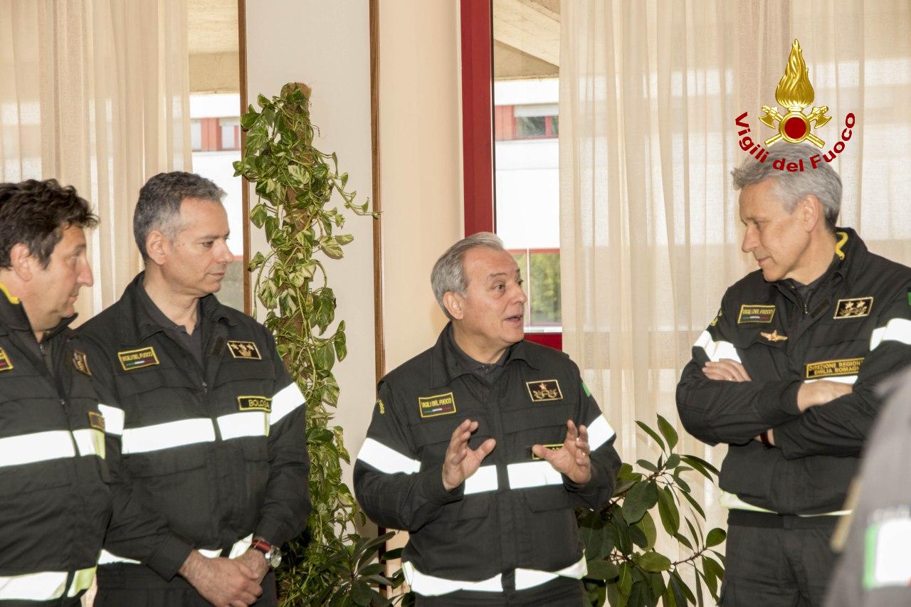Bologna, il Direttore regionale dei Vigili del Fuoco in visita al Comando provinciale