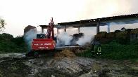 Brescia, violento incendio in una cascina a Milzano