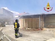 Palermo,  incendio in un capannone utilizzato per la lavorazione dello zolfo a Lercara Friddi