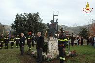 Caserta, inaugurato un cippo commemorativo a riocordo dei Vigili del fuoco caduti