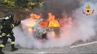 Cuneo, incendio autovettuera nel comune di Narzole