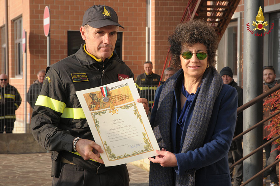 La premiazione dei 4 Vigili del fuoco