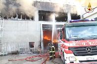 Incendio di un'industria a Empoli
