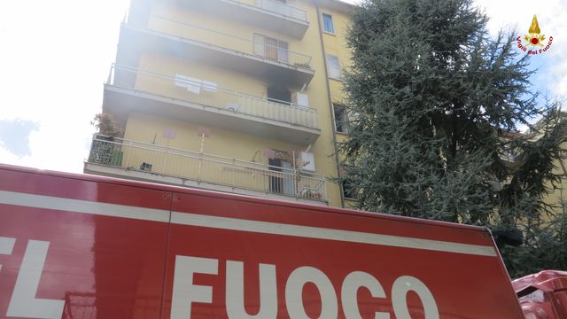 Firenze, incendio di un appartamento a Sesto Fiorentino