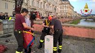 Firenze, soccorsa persona lungo la riva del fiume Arno