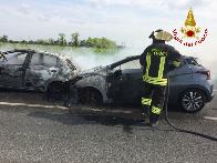 Pordenone, incidente stradale seguito da incendio a Casarsa della Delizia