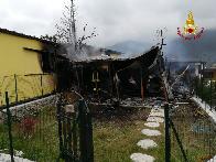 Genova, incendio in un campeggio a Cogoleto