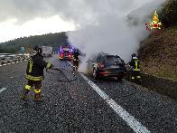 Genova, incendio autovettura sullautostrada A-12
