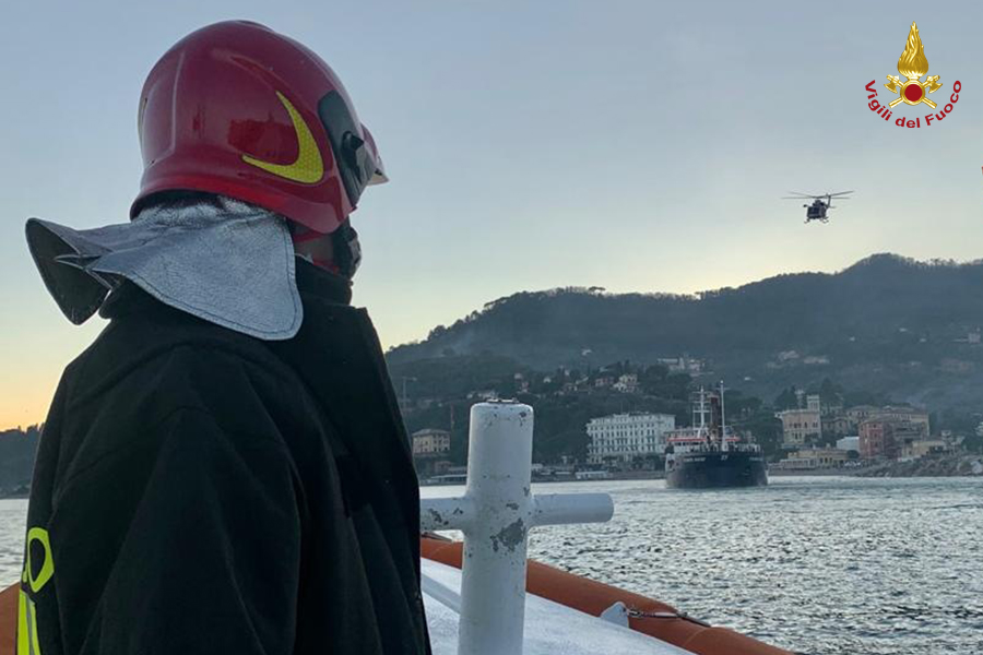 Genova, incidente sul lavoro a bordo di una nave