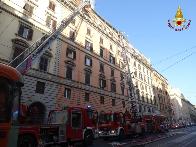 Roma, incendio attico in via Napoleone III