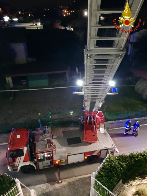 Lecco, incendio tetto nel comune di Valmadrera