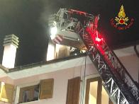 Ascoli Piceno, incendio tetto abitazione 