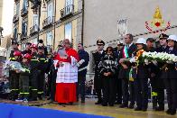 Napoli, Immacolata Concezione, l'omaggio dei Vigili del fuoco