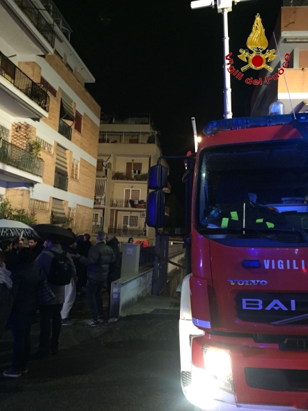 Roma, i Vigili del fuoco impegnati in due diversi interventi per incendio abitazioni