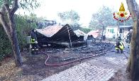  Rovigo, incendio in un campeggio a Rosolina Mare