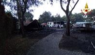  Rovigo, incendio in un campeggio a Rosolina Mare
