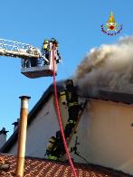 Savona, incendio edificio ad Andora