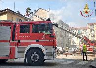Torino, crolla il tetto di un edificio a seguito esplosione