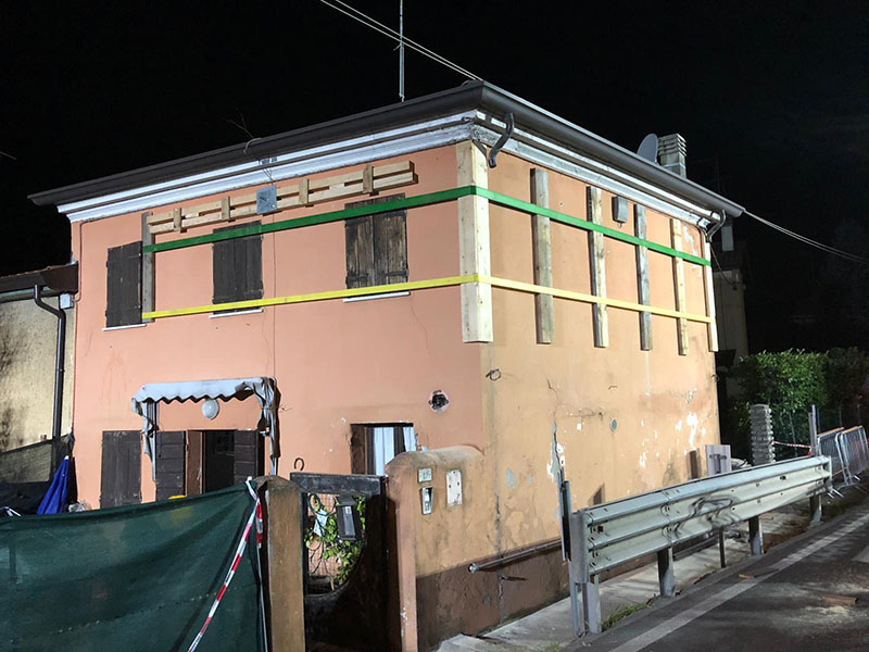 Treviso, abitazione a rischio crollo: evacuata famiglia di sei persone