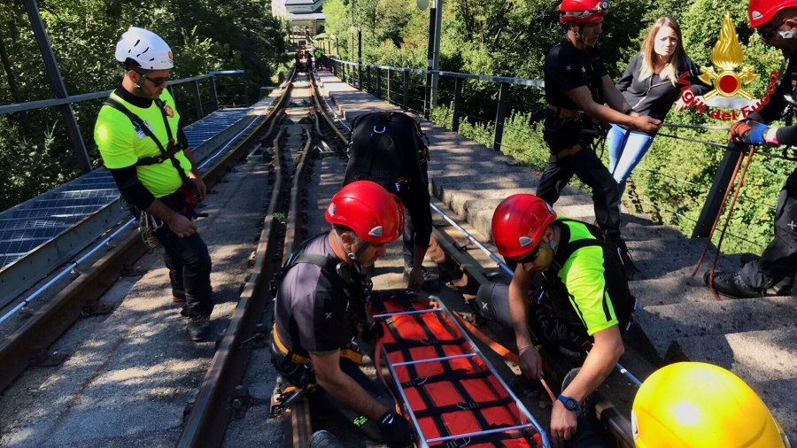 Varese, esercitazione per gli specialisti SAF dei Vigili del Fuoco