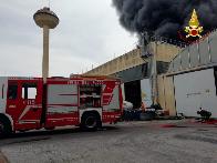 Padova, incendio all'impianto fotovoltaico di un'azienda nel comune di Limena