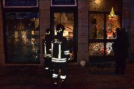 Vicenza, fiamme ed esplosione all'interno di un'attivit commerciale