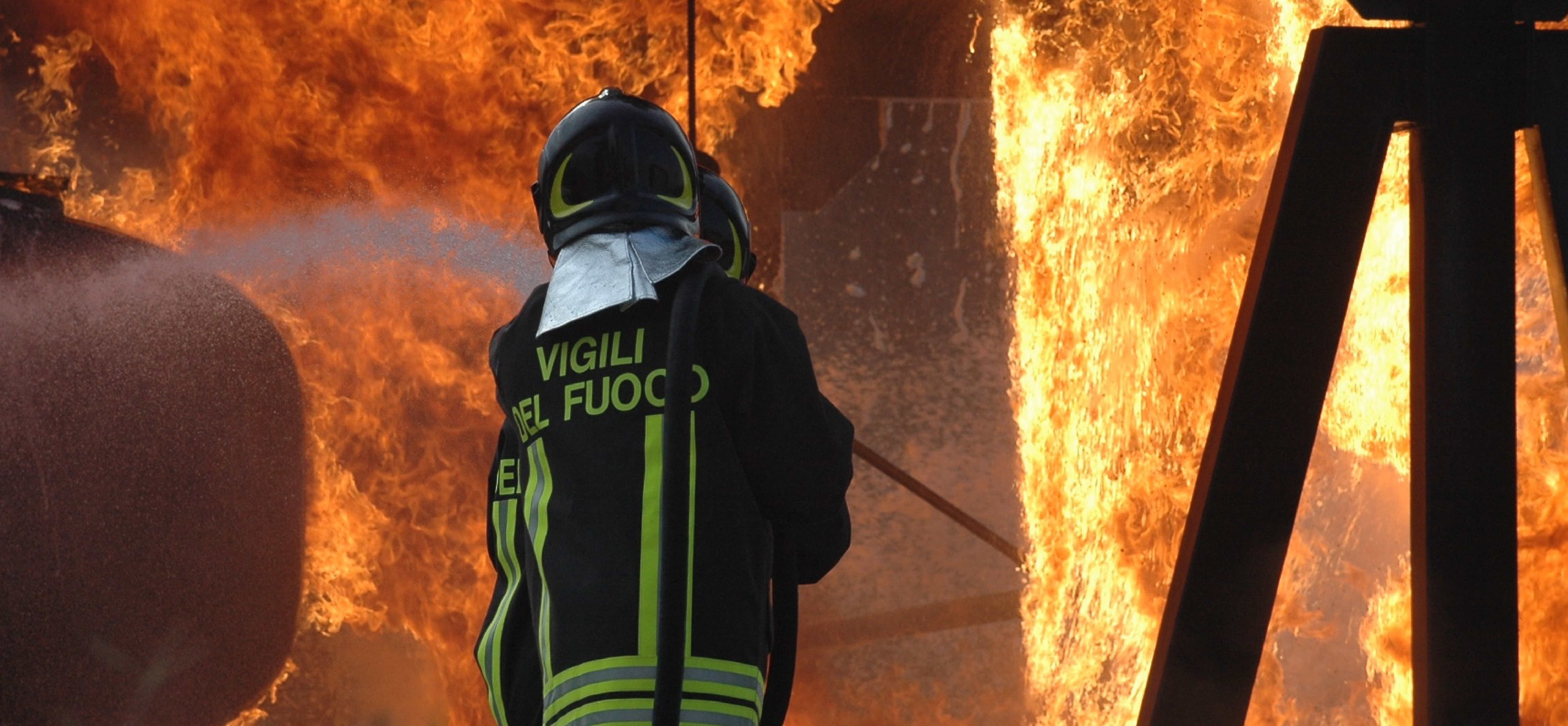 theme_bg.png Vigili del fuoco