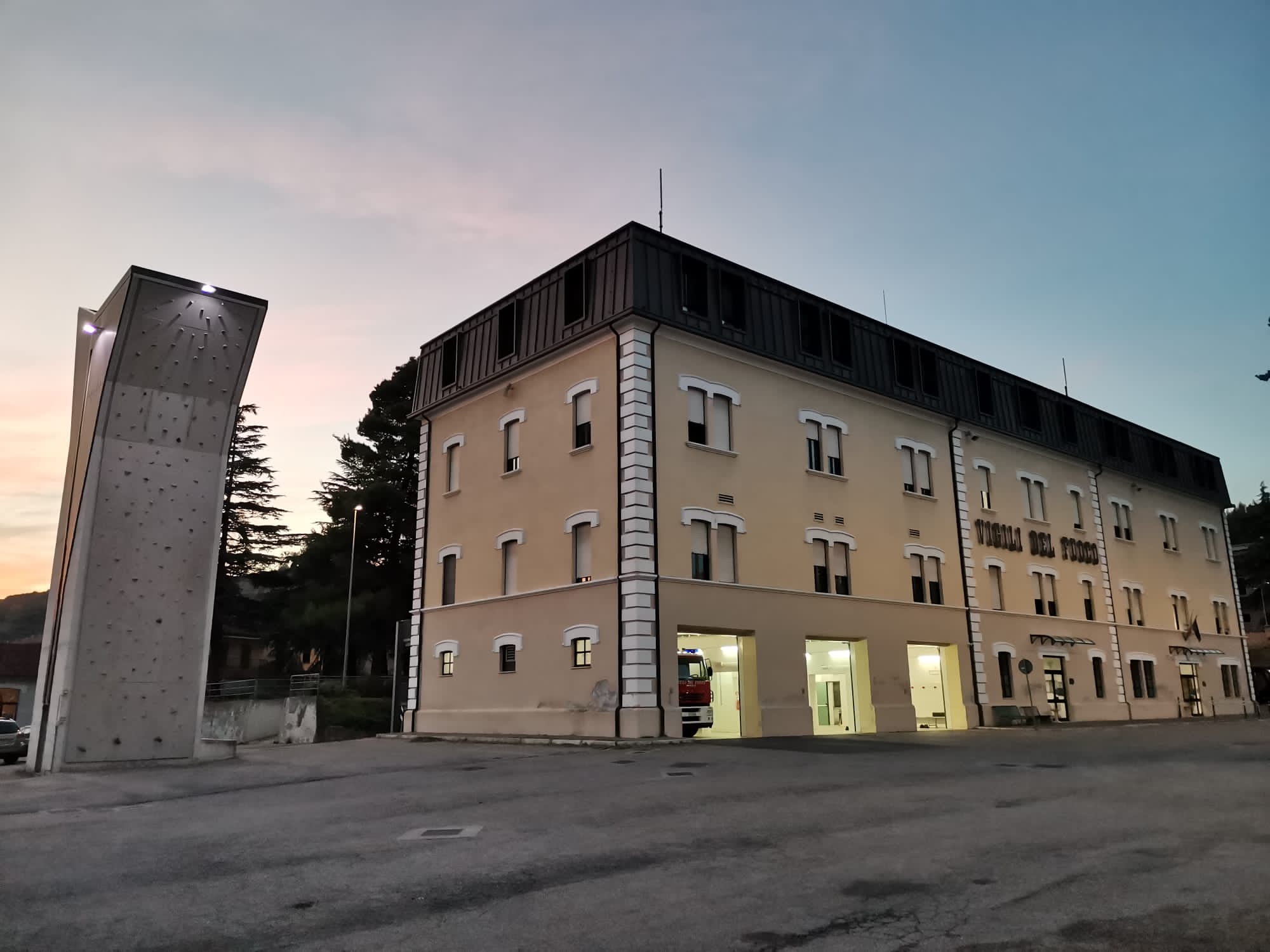 Comando VVF Teramo.jpg Comando Vigili del Fuoco di Teramo