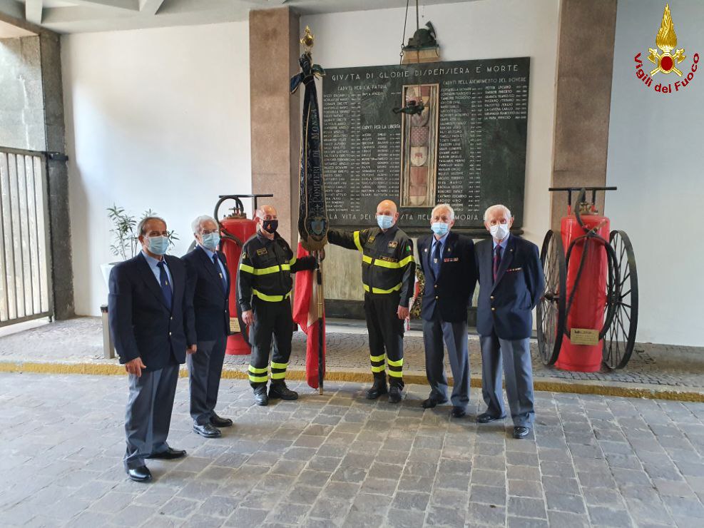 Bandiera2.jpeg La bandiera storica