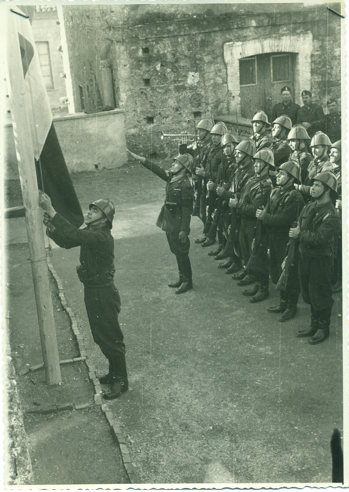CZ_storia_10.jpg Storia