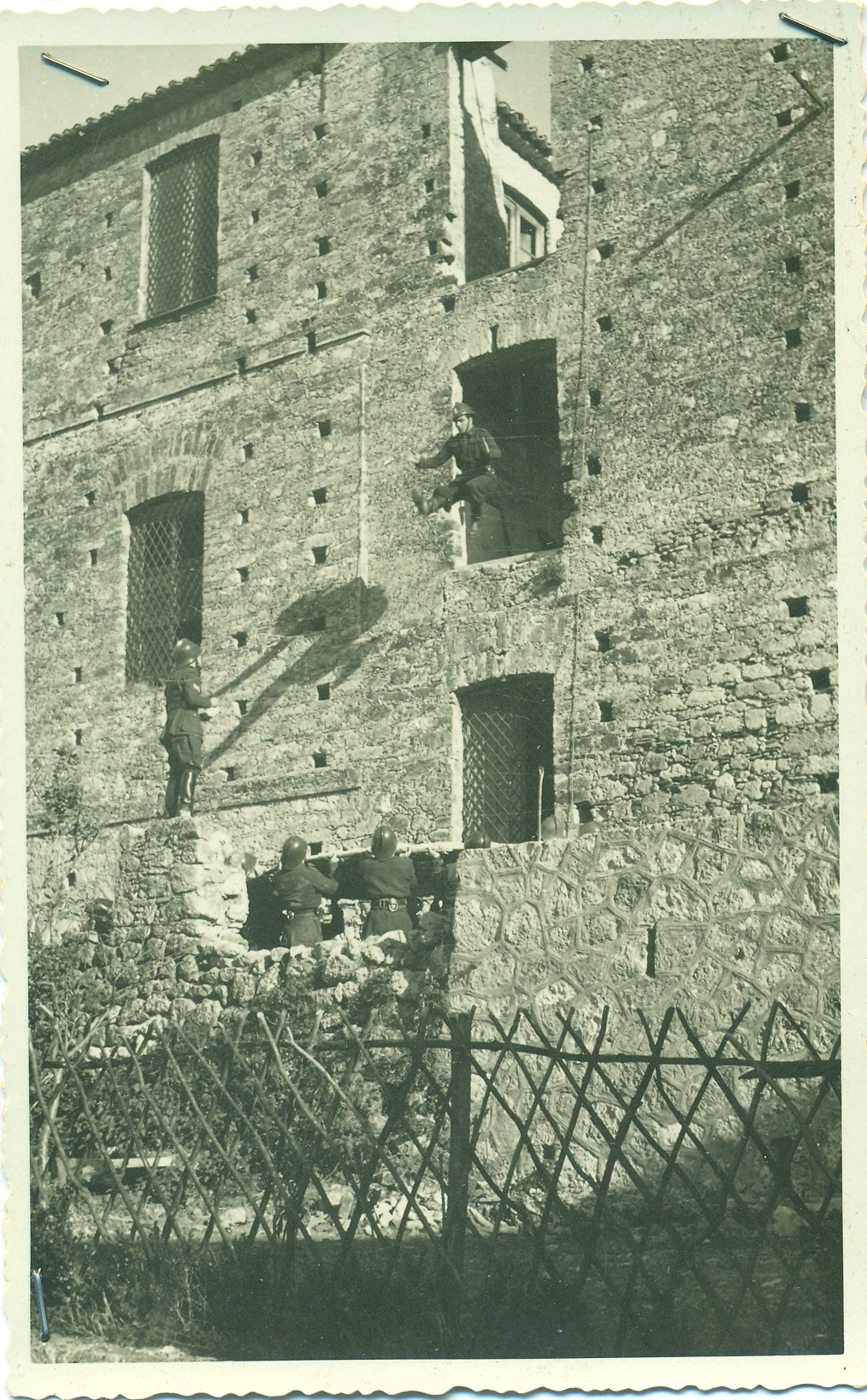 CZ_storia_11.jpg Storia