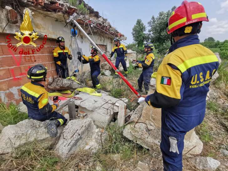 USAR USAR (Urban Search And Rescue)