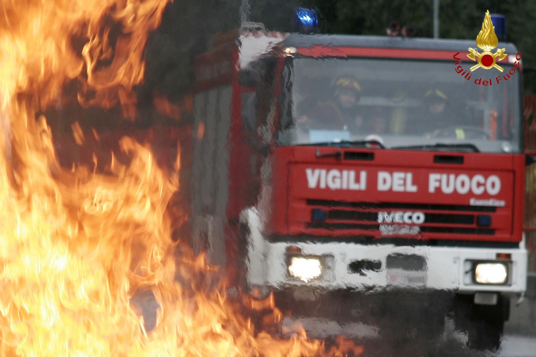 ASCOLIPICENO_aps Auto Pompa Serbatoio