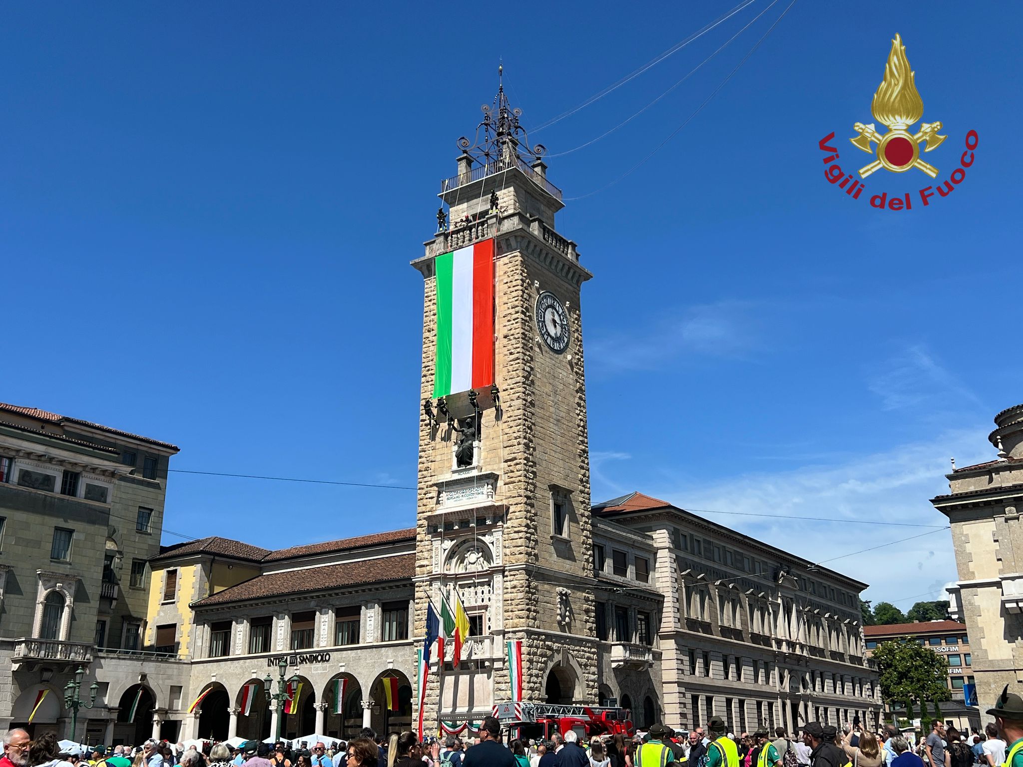 2 giugno, festa della Repubblica. Il saggio professionale dei Vigili del fuoco di Bergamo