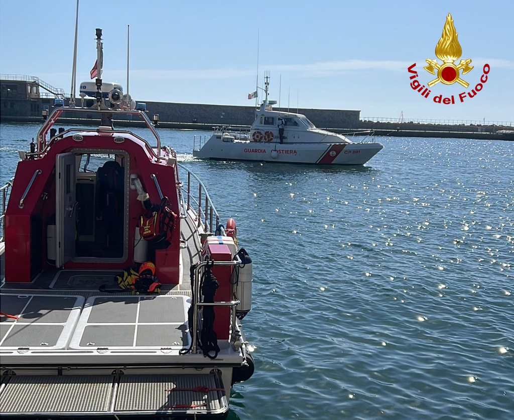 Soccorsa persona sulla diga vecchia