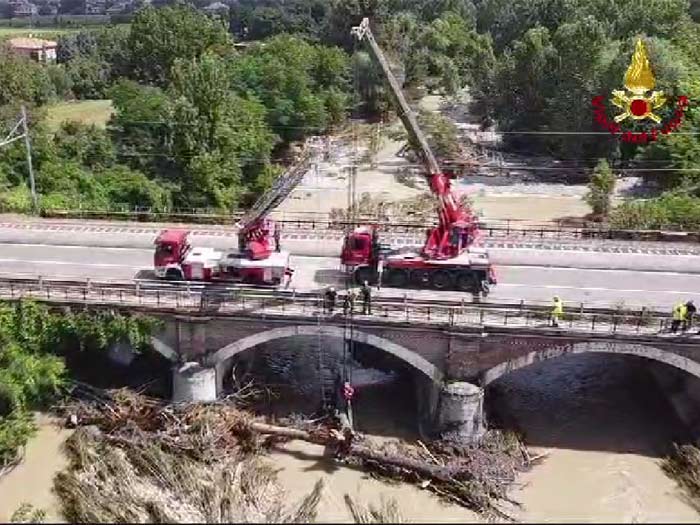 Maltempo in Emilia Romagna: frane, allagamenti e famiglie evacuate