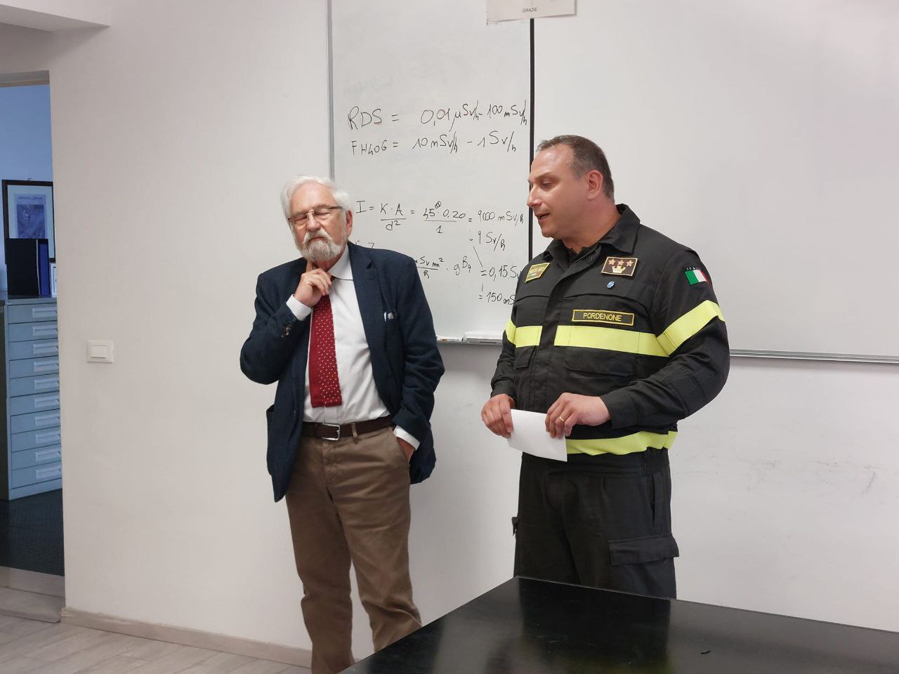 I vigili del fuoco incontrano la Fondazione Bambini e Autismo ONLUS