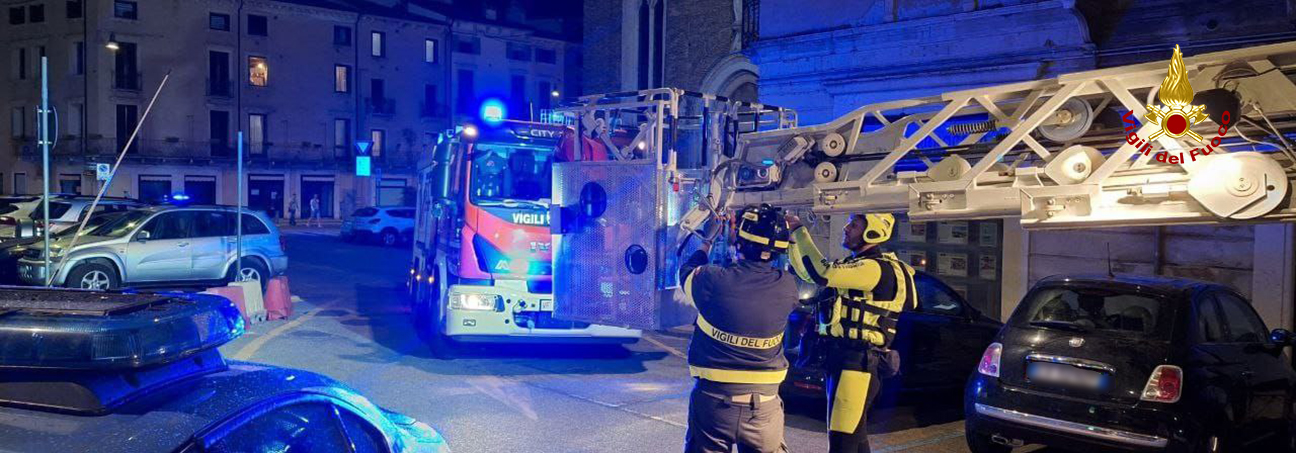 Verona, salvato uomo finito nel fiume Adige