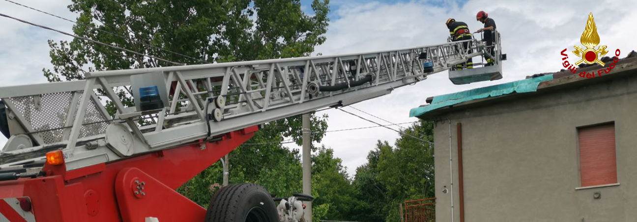 Tromba d'aria a Melara: intervengono i Vigili del fuoco
