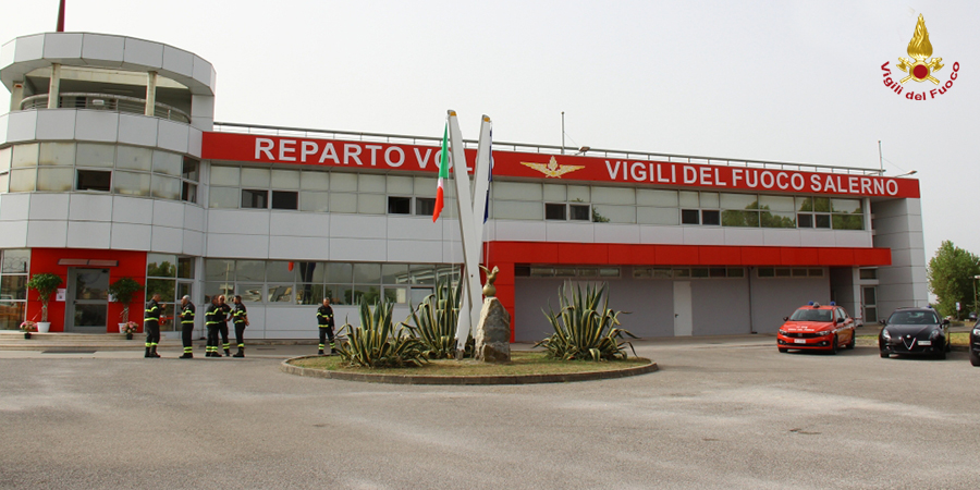 repvolo_00_0.jpg Celebrazioni per il 70° della componente aerea dei Vigili del fuoco