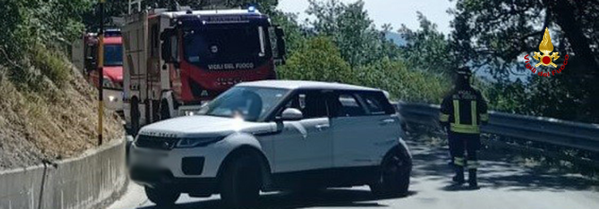 Scontro tra una moto e un'auto sulla SS73bis