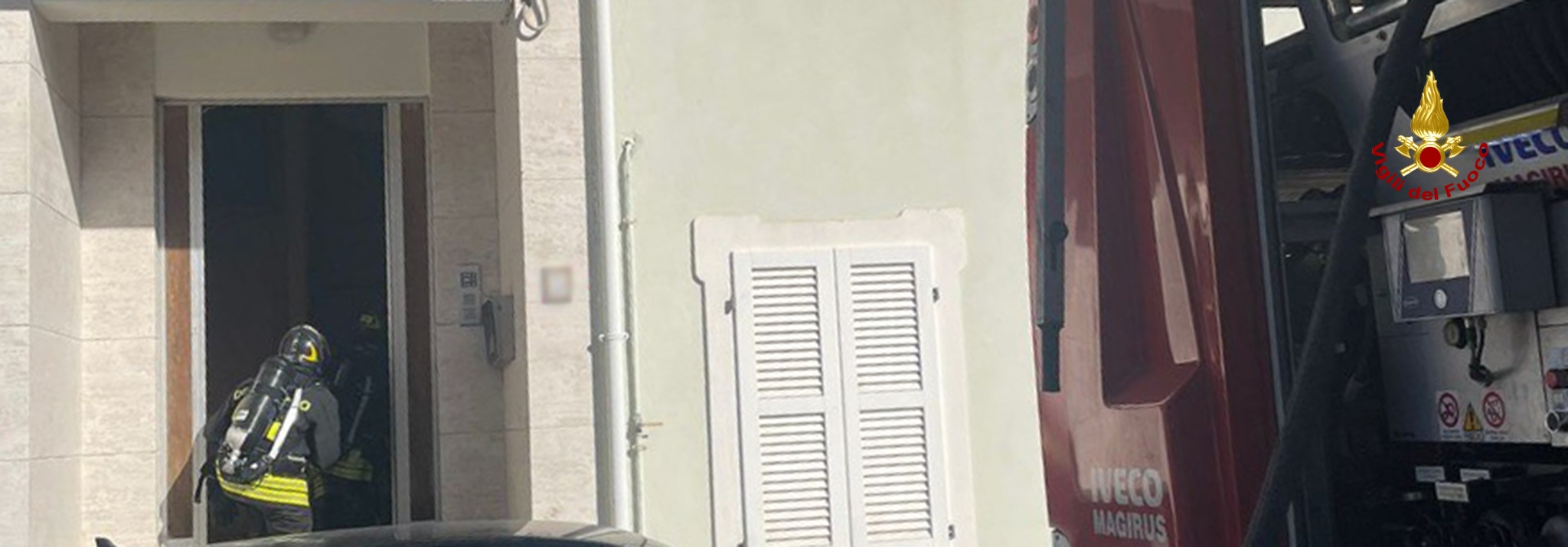 Incendio in un vano scala a Pesaro