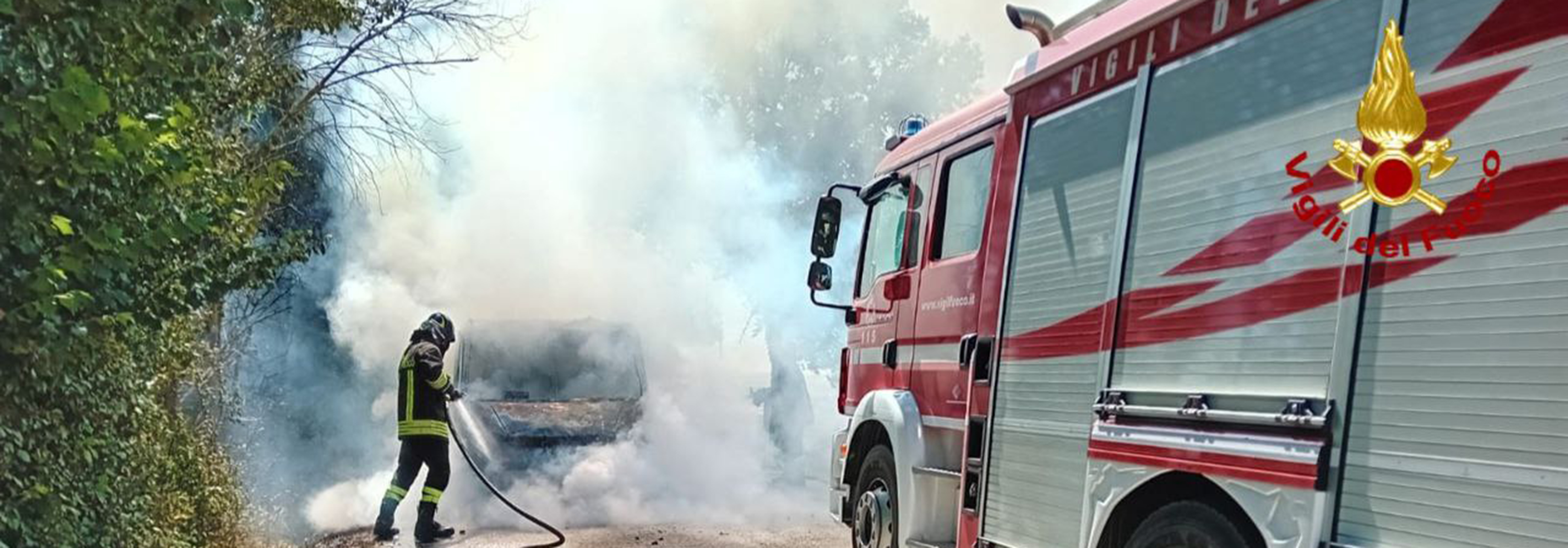 Incendio furgone a Filottrano