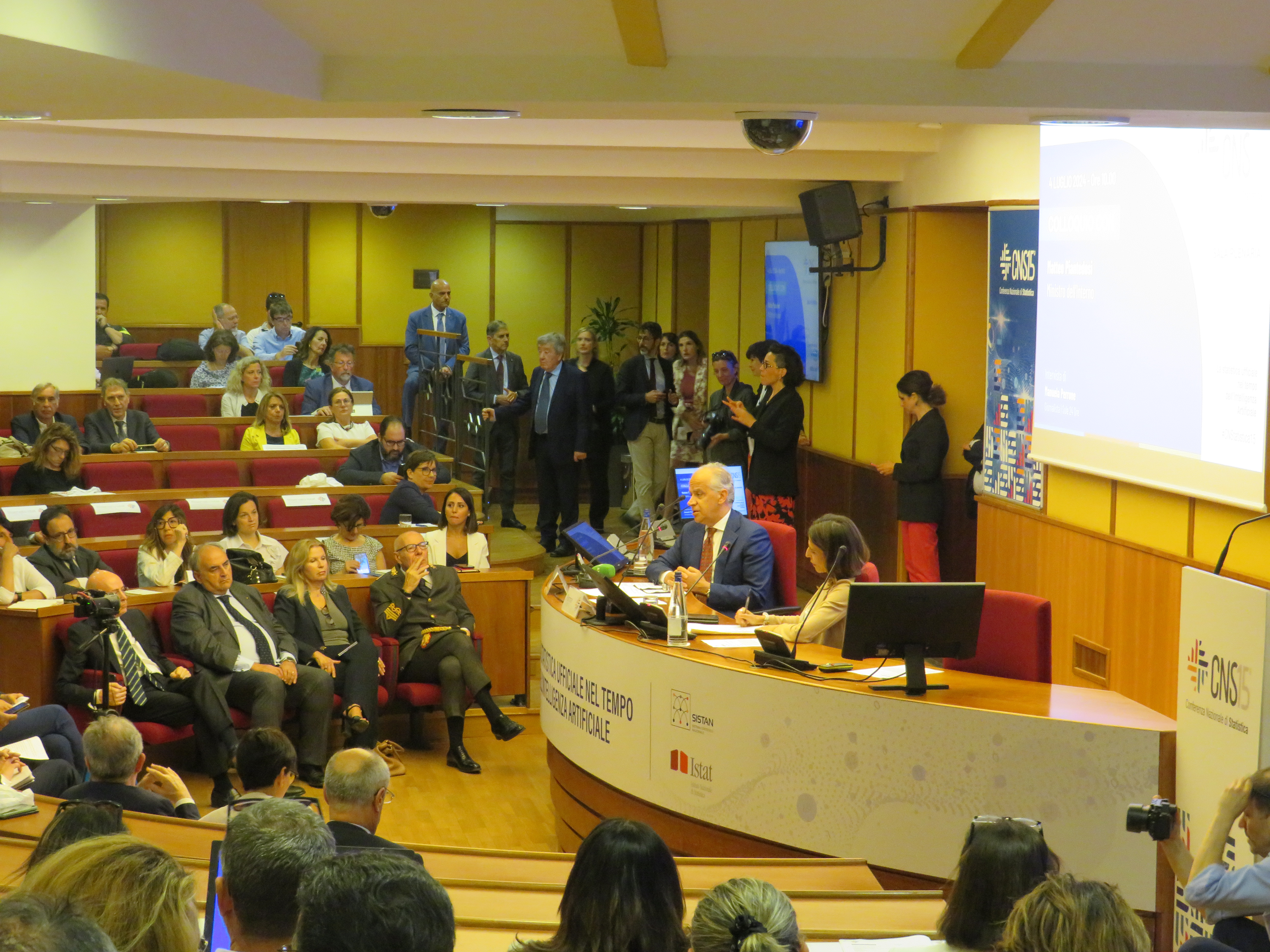 I Vigili del fuoco alla XV Conferenza Nazionale di Statistica. Presente il Ministro dell’Interno Matteo Piantedosi